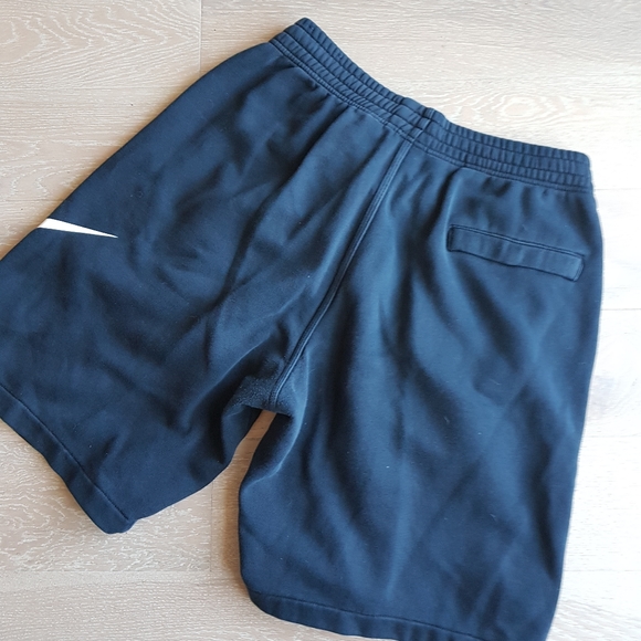 Nike Big Swoosh Sweat Shorts black size Medium - Picture 5 of 7